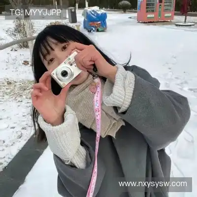 杜严谦